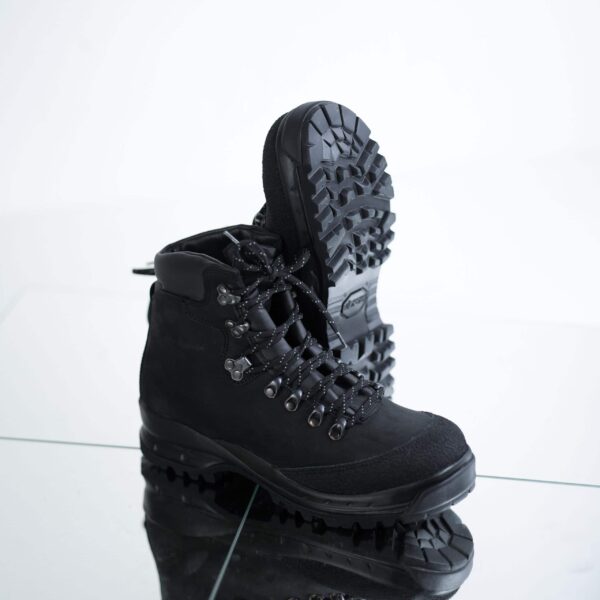 553P Black Hiking Boots - Image 2