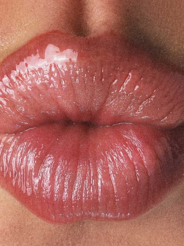 Tinted Lip Balm Blueberry - Image 2