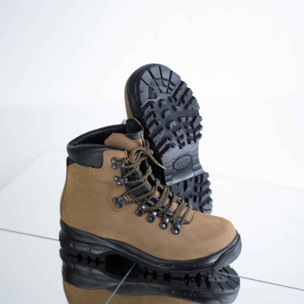 5531 Tundra Hiking Boots - Image 2