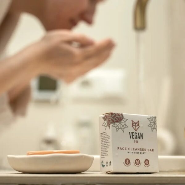 Face Cleanser Bar With Pink Clay, 50g - Image 2