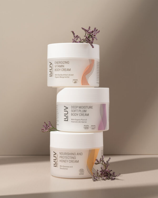 Sea Buckthorn and Carrot Body Cream with Mango Butter, 200ml - Image 2