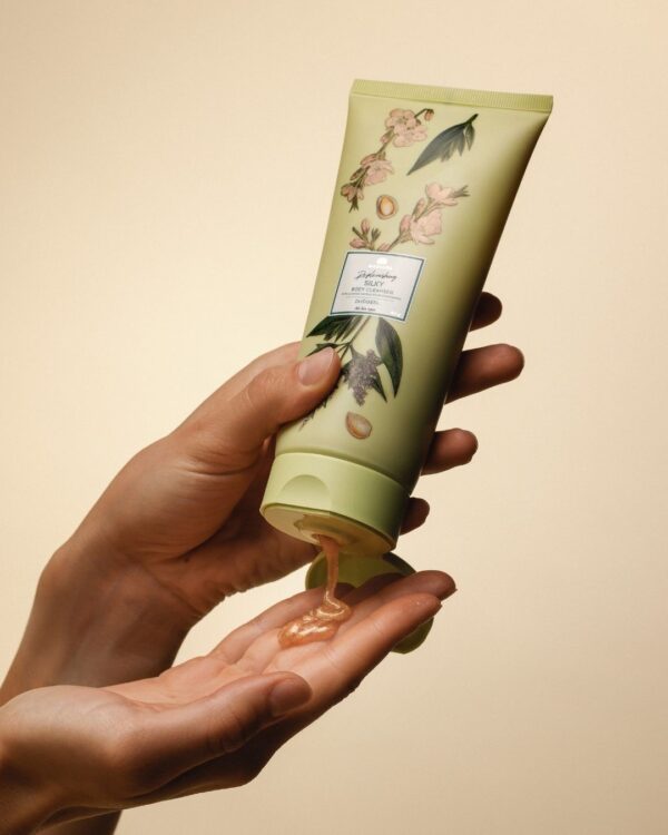 Magrada X Lauren: Moisturizing Shower Gel, 200ml - Image 3