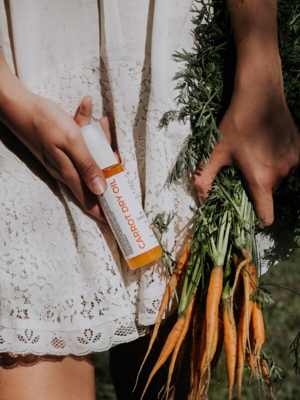 Natural Carrot Dry Oil With Aloe Vera, 100ml - Image 8