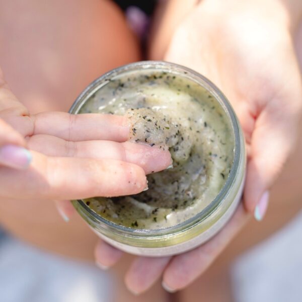 Peppermint Body Scrub, 300 g - Image 4